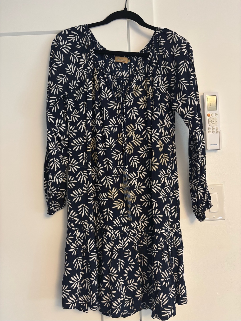Skemo Beaded Tassel Boho Dress Women’s M Navy White Leaf Print Long Sleeve